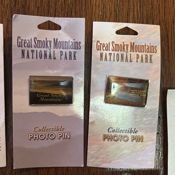 Bundle of Great Smoky Mountains National Park Collector Pins 7 pins - Picture 3 of 12